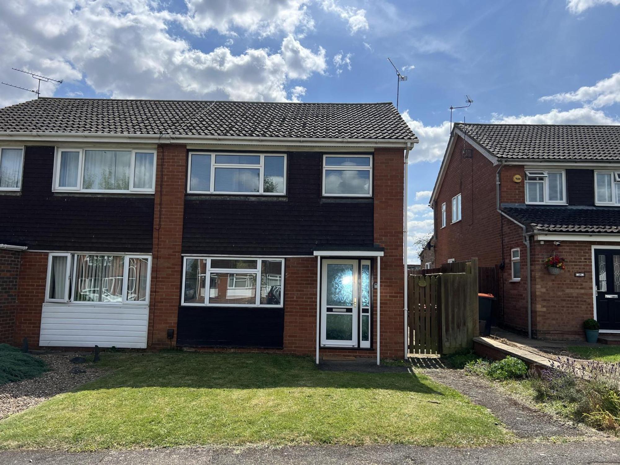 Charming 3-Bed House In Leighton Buzzard Villa Buitenkant foto