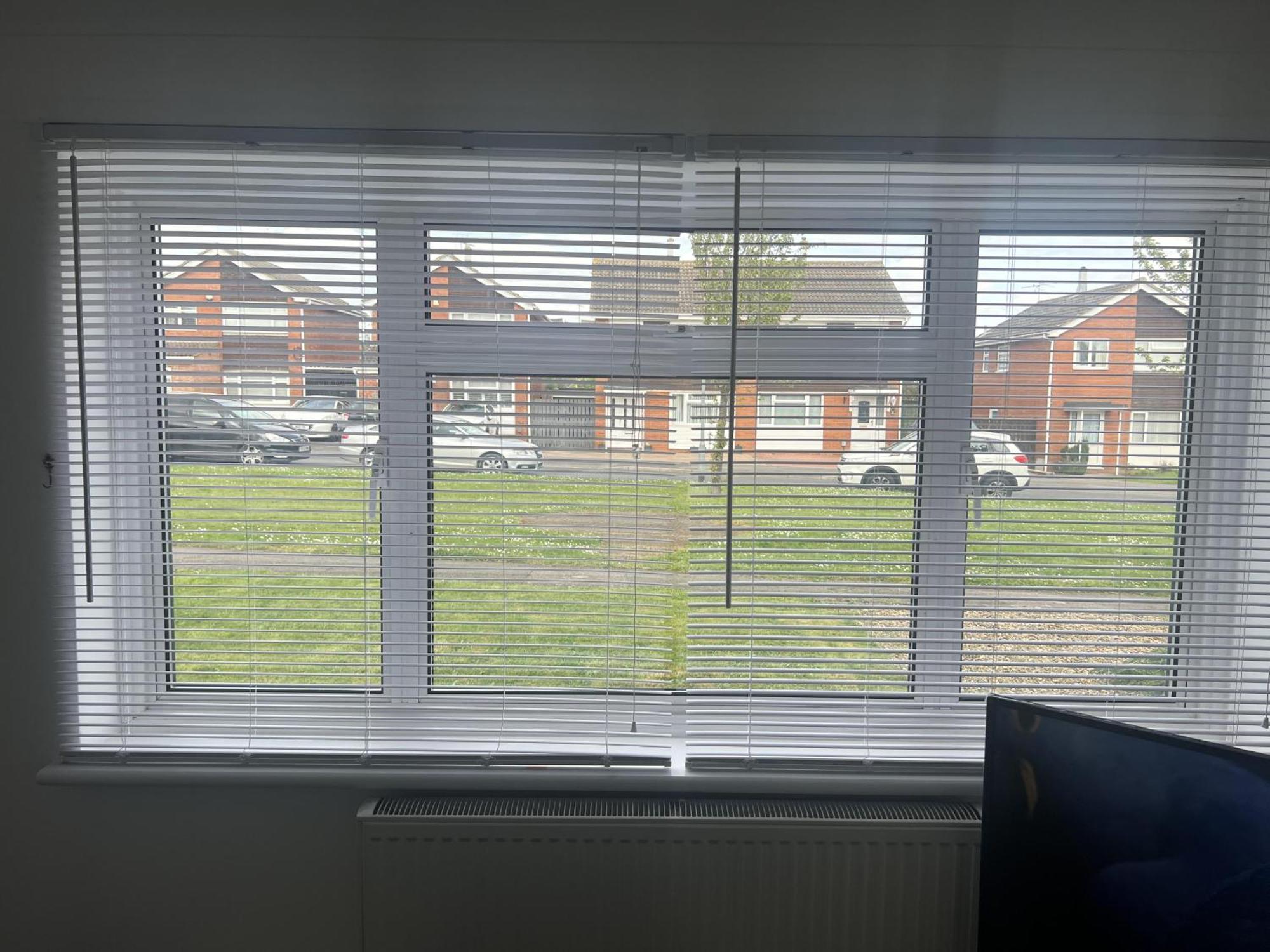 Charming 3-Bed House In Leighton Buzzard Villa Buitenkant foto